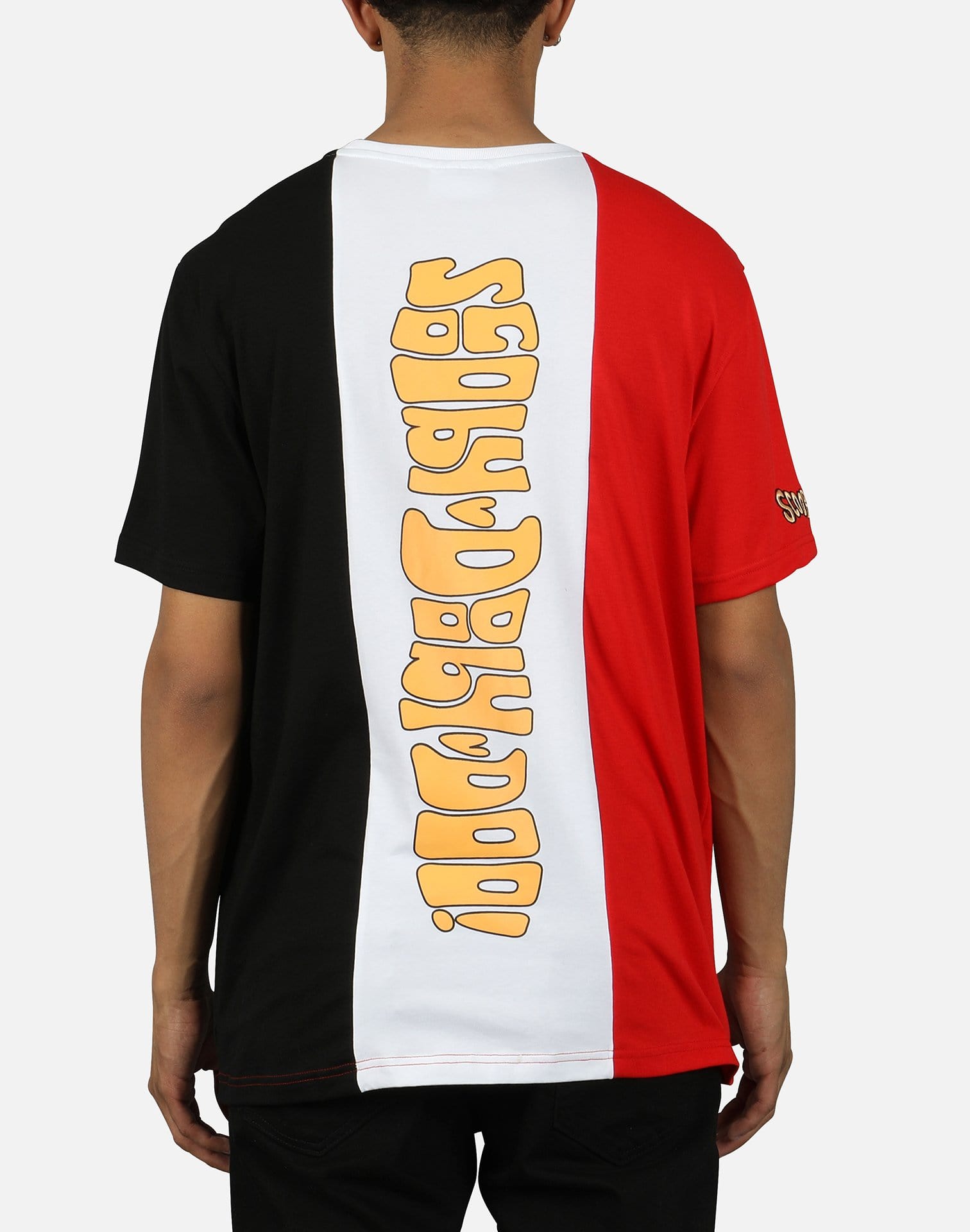 Central Mills Inc. Men's Tongue Wagging (Scooby Doo) Tee