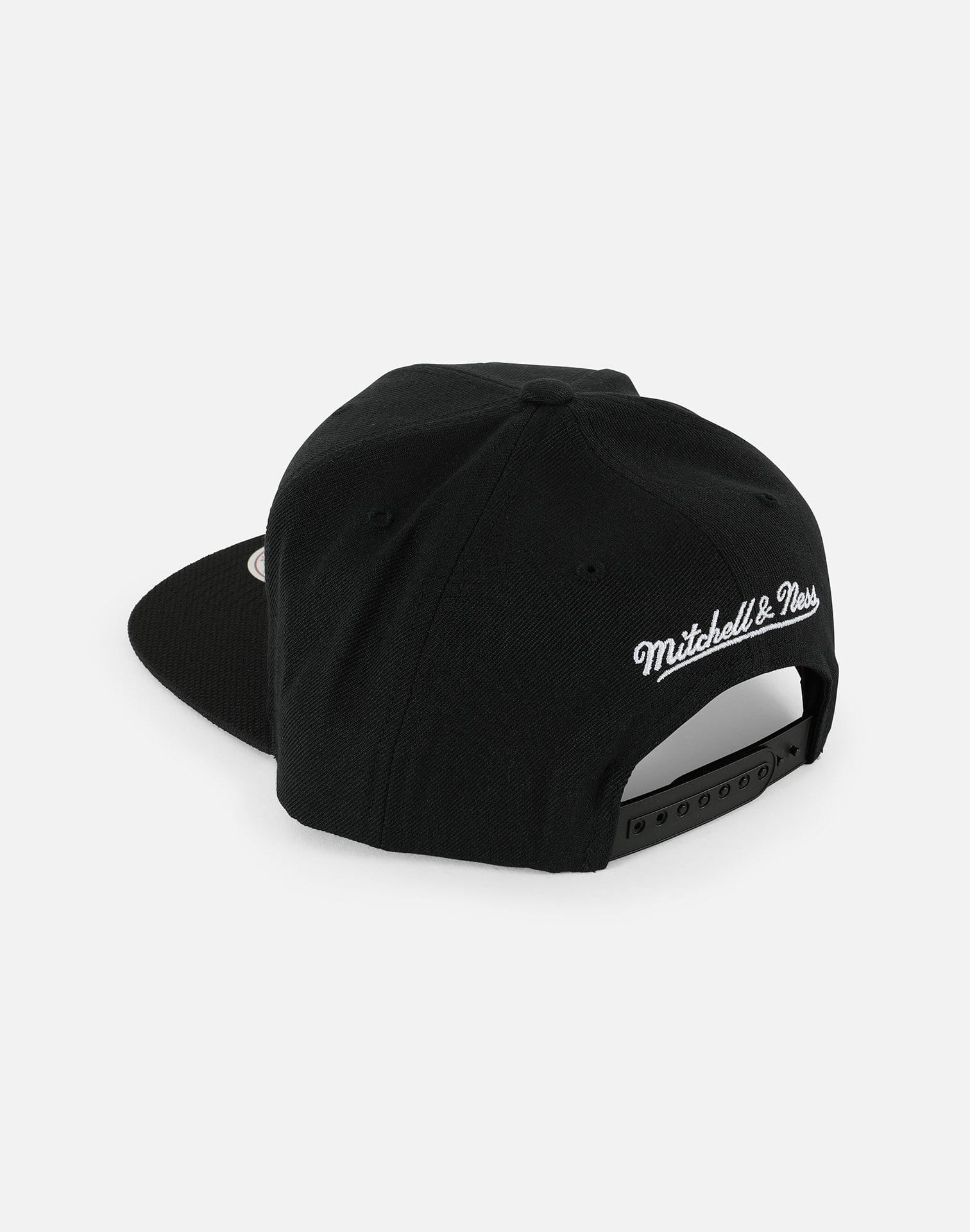 Mitchell & Ness NBA Detroit Pistons Full Dollar Snapback Hat