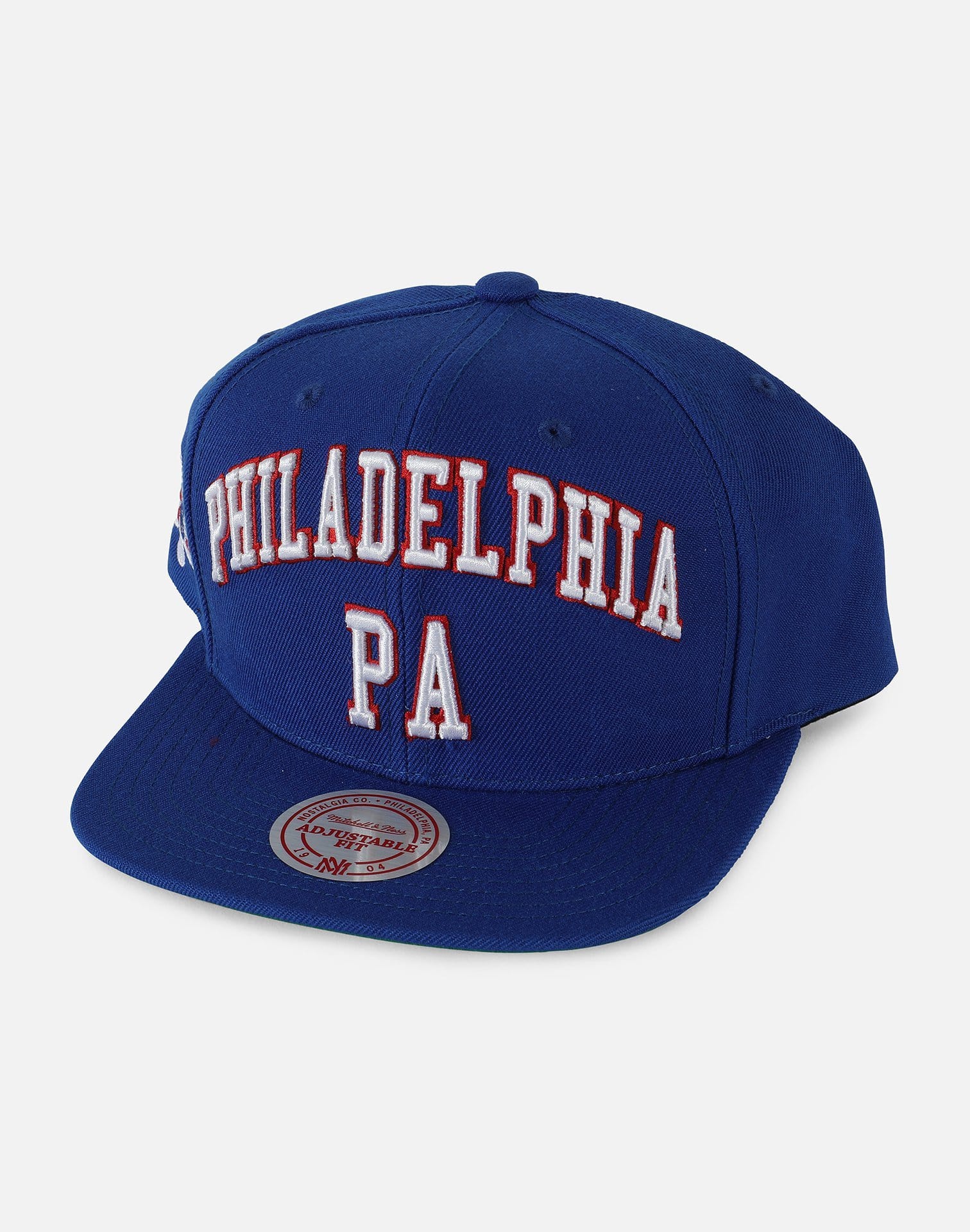 Mitchell and Ness Philadelphia 76ers Side Panel Cropped Snapback