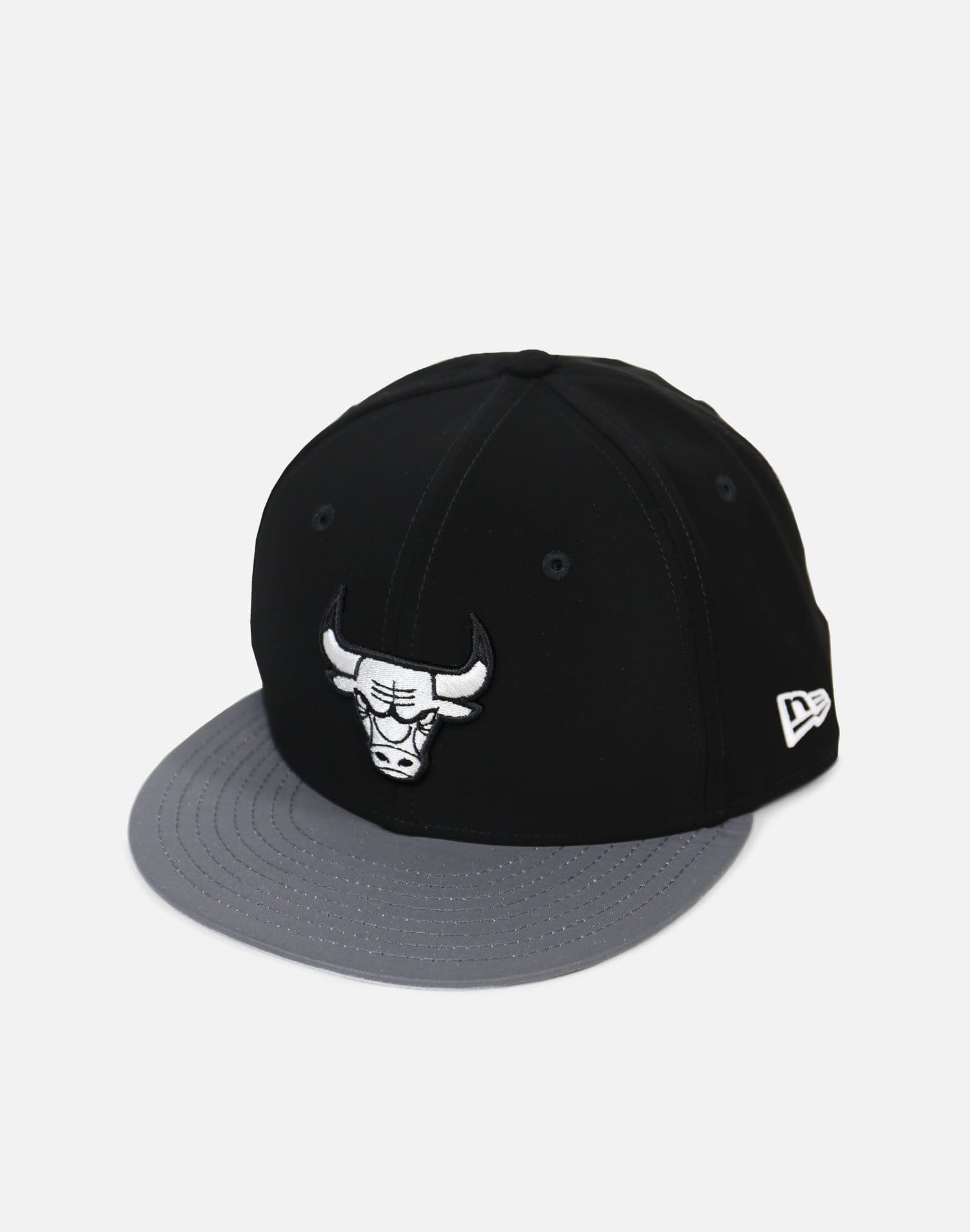New Era Chicago Bulls Reflective Hook Snapback Hat (Black/Grey)