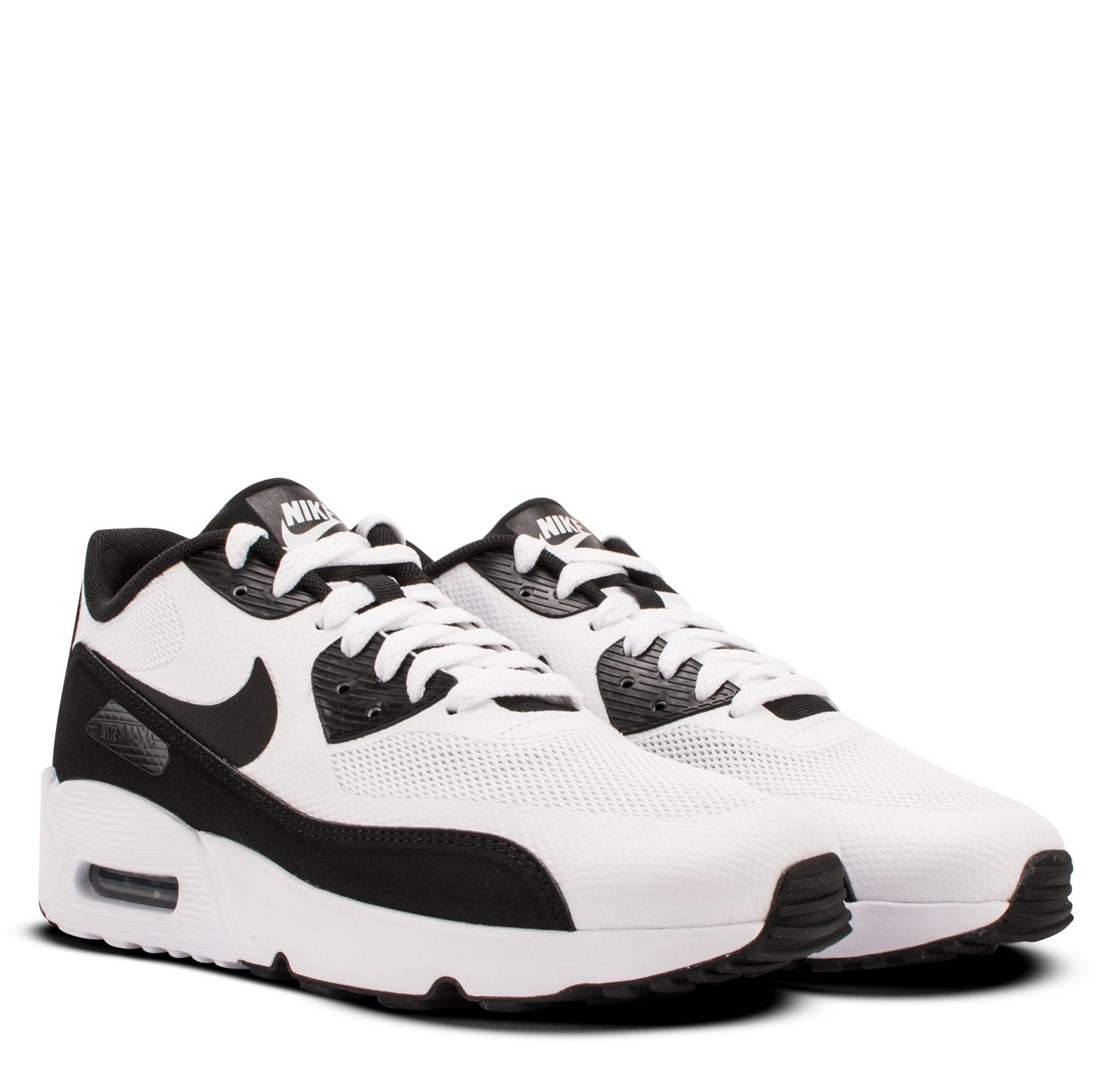 A. MAX 90 ULTRA WHT/BLK 4-7