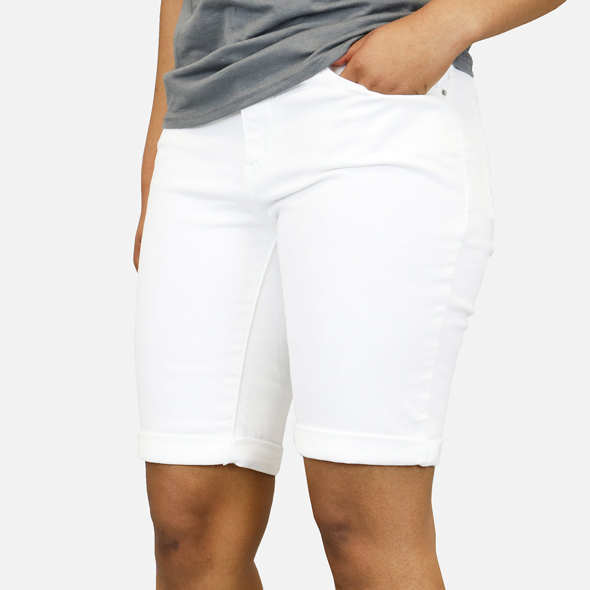 Levi's Bermuda Shorts (Soft Clean White)